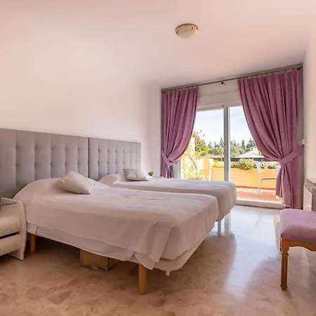 Apartamento Duplex Cartujanos I *